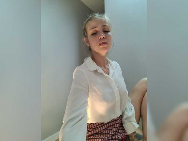 Uitzending screenshots LEILA-ANGELL