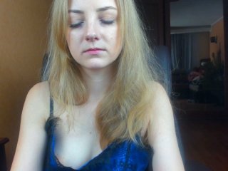 Foto's -chamomile- Hi! Lovense Lush (vibrator) in me, vibrates from tokens. 5-9 tok-MEDIUM for 5 SEC) 10-19 tok-HIGH for 5 SEC)) 20 tok = randomly 2-8 level) 200 tok = 40 sec wave) Show in group chat or private chat. Play Roulette-31 tokens