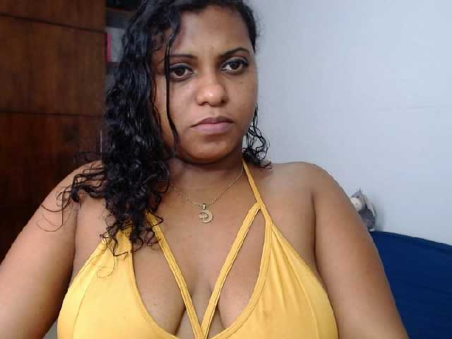 Foto's AbbyLunna1 hot latina girl wants you to help her squirt # big tits # big ass # black pussy # suck # playful mouth # cum with me mmmm