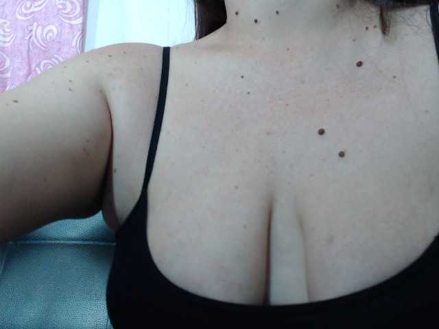 Foto's acadiarisque Make me horny with lovense!-pvt open- #latina #natural #squirt #lovense #feet