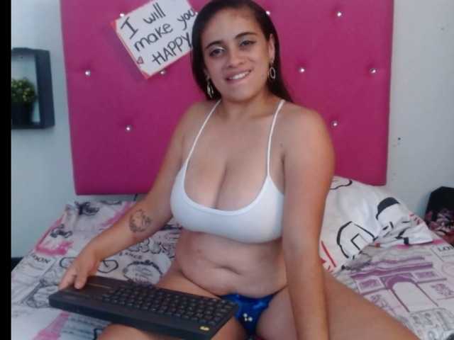 Foto's ADAHOT WOULD YOU LIKE TO PLAY WITH ME THROUGH MY LOVENSE LUSH?