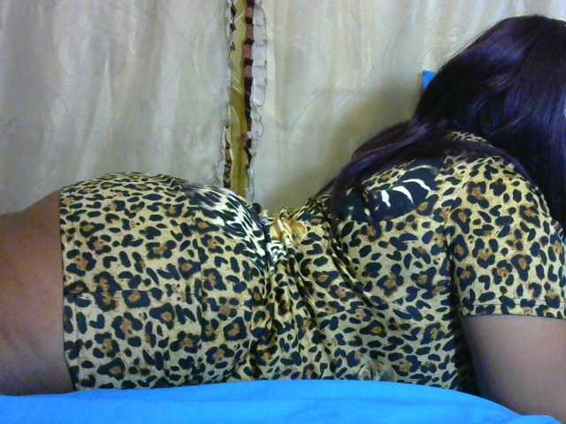 Foto's AfricanRuby SHOW ME LOVE 10*STAND 10*BLOW JOB 40*FLASH TITS 50*FLASH ASS 60*FLASH PUSSY 80*DILDO PLAY PUSSY 150*