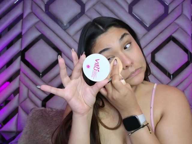 Uitzending screenshots AlannaWest