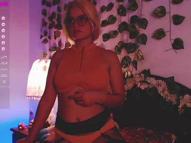 Foto's AlexFiisher ♥​Welcome ​to ​my ​room, ​every ​contribution ​is ​important, ​Enjoy ​ur ​time ​here♥​Roll the Dice 35Tks / Lush ON / Flash Tits 33Tks/Pussy in cam 5minutes 99Tks
