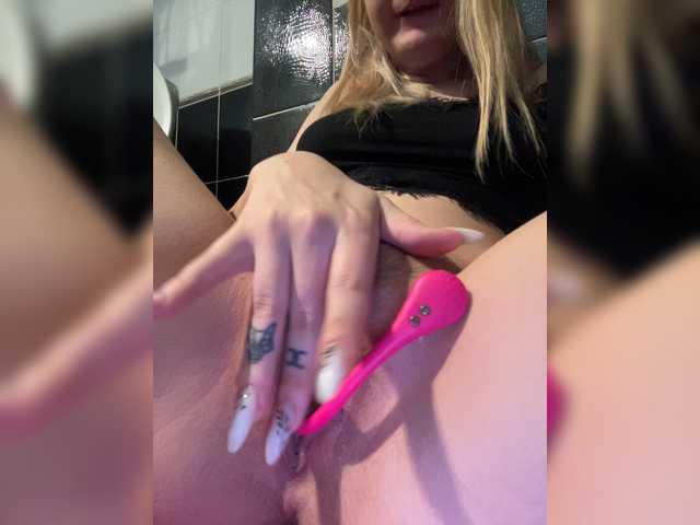 Foto's Alice0Kitty SHOW WITH DILDO AND SQUIRT 2051 Favorite vibration 21