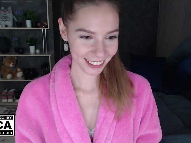 Foto's AliceSmile Hi, I'm new! My nickname: Alice Smile)) I came here to communicate and earn money, I'm really looking forward to your support! Full private and the group are open. The goal for today Is to wear a bikini @total , already collected @sofar , left @re