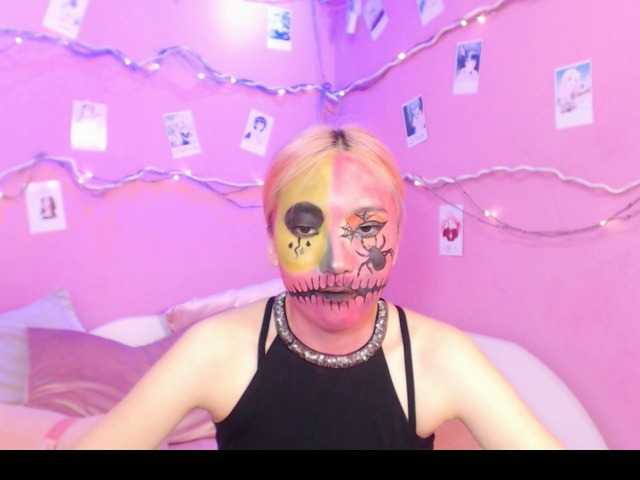 Foto's AlienKim Welcome to room of fear)) let's have a fun in my partyroom #scare #fearroom #halloween #asian #young