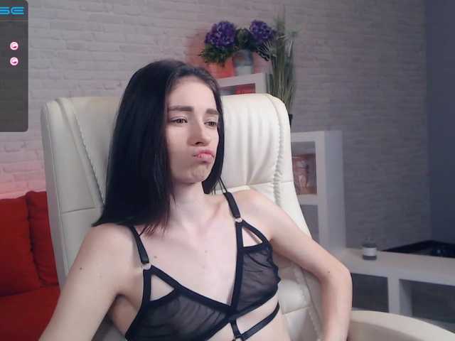 Foto's AlinaMalina Hello guys, welcome to my room 2812 Masturbate pussy in public :smirking 3333 Let's try a new lovens, it will be very hot if you love me) Don't forget to click on the heart in the upper right corner: love Lovens operates from 1 token :love I'm ve