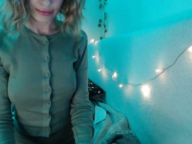 Foto's Alisa-Nora hi im Alisa * favorite vib 25 50 88 181* when i feeel good -you will see me naked and squirt* want me 69*show face 77* snap 888*