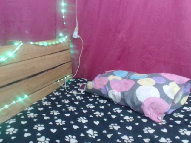 Uitzending screenshots AlisonBeaker2