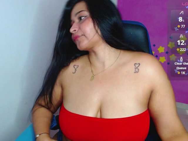 Foto's Alyson- #latina #bbw #natural #squirt #curvy #young #big tits #big ass