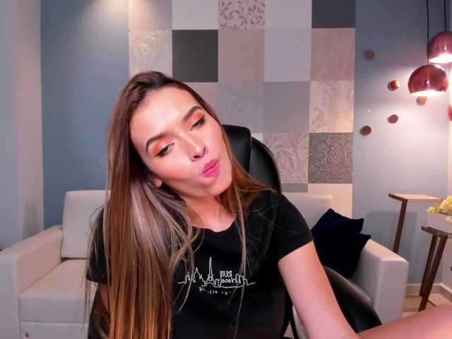 Foto's AmberHill I can be your sweet girl, or also a rude girl and suits, tell me bby… Blowjob 99 TK // Cum show 499TK // Plug anal 666TK 773 TK ♥