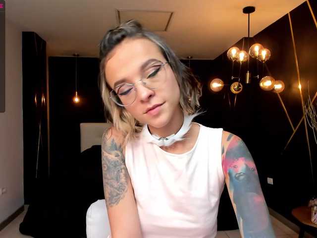Foto's AmyAddison • How’d you like to start? Cuz I do know how we need to finish, so pleased and wet♥cumshow@goal♥lovense on/640