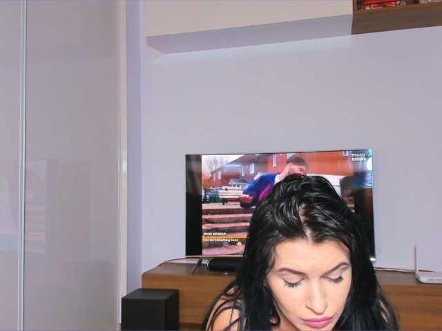 Foto's AnaBrown Hello! Welcome in my room! LUSH is ON! Let's have some fun together!