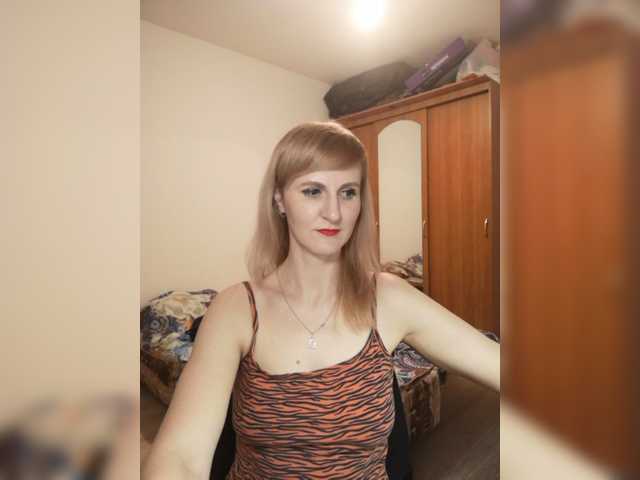 Foto's Besenok05 Hello everyone, I'm Nastya. You please me, I please). Lovens from 2tkn, strongest vibration 110tkn. Spy 30, group 50, private 70, full 100