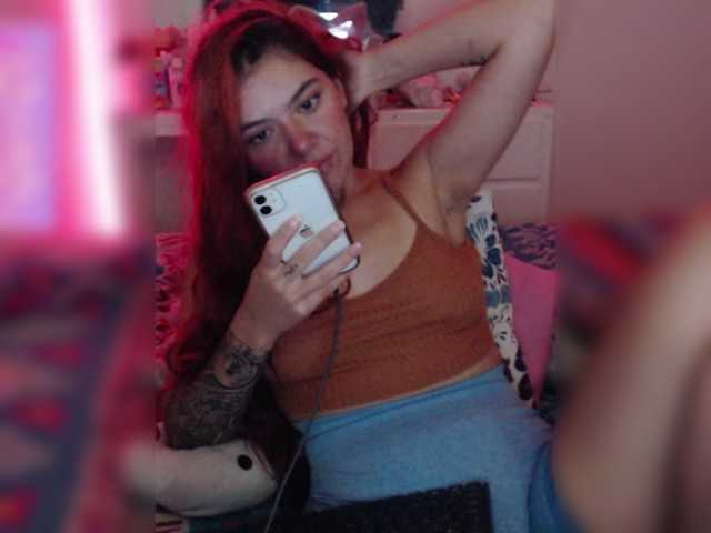 Foto's angelinabran hello guys welcome to my room! look my tips menu ♥ have fun with me