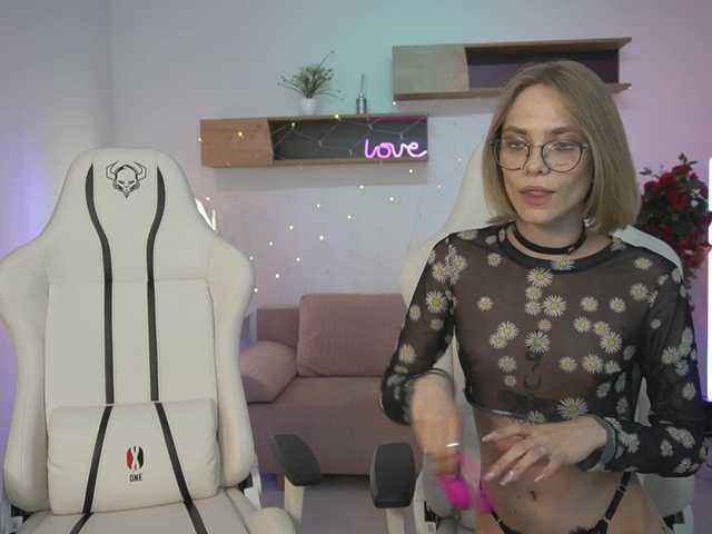 Uitzending screenshots AngieNatasha054