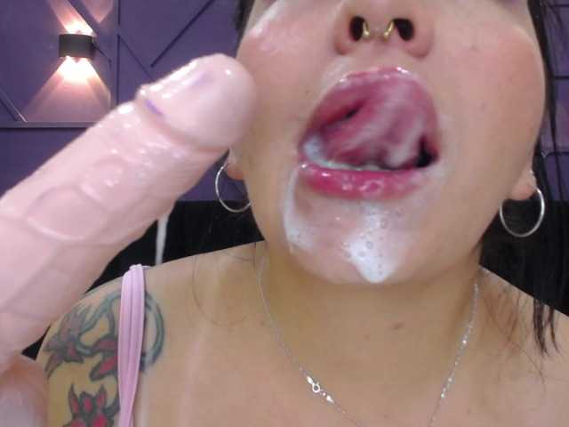 Foto's Anniieose i want have a big orgasm, do you want help me? #spit #latina #smoke #tattoo #braces #feet #new