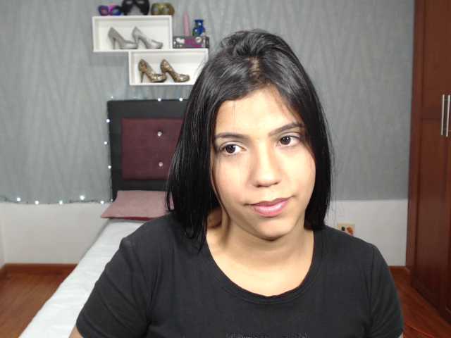 Foto's Antonella21 Hello Huns , Im so Excited for being here with all of you, check out my Games and Reach my GOAL, besides tip me for Any Special Request/ Once my goal is reached i Will CUM