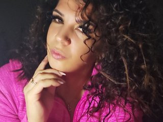 Erotische videochat AntoninaMarlen