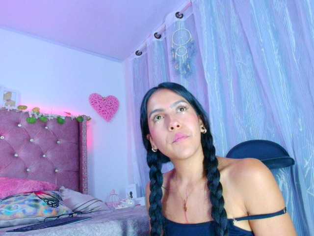 Foto's ArianaColeman Welcome to my room Guys!! @littletits @latina @BIGASS @anal @panties @hairy