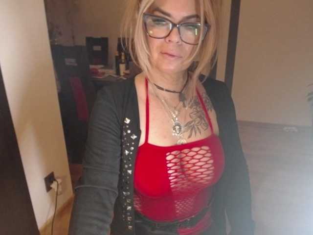 Foto's ArianeSexy Hello! Sexy milf here. TIP ME FOR FOLLOW.