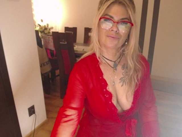 Foto's ArianeSexy Hello! Sexy milf here. TIP ME FOR FOLLOW.