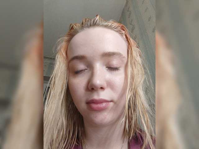 Foto's Baby-baby_ Hi, I'm Alice, I'm 21. subscribe and click on the heart I'll be glad ^^. watch your camera for 2 minutes 80 tokens. Popa 150 with one coin in the eye I do not go only full private group and pr