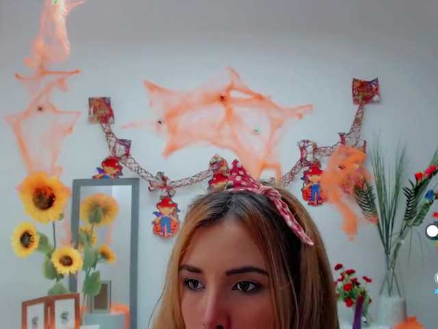 Foto's Ashlie-- Welcome to my room // Happy Halloween // What do you expect to have fun with me? // Goal: AnalShow 857 //
