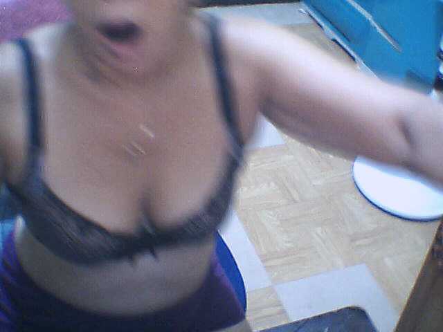 Foto's AsianPearl4U hello guys hru ,...come & join me n myroom