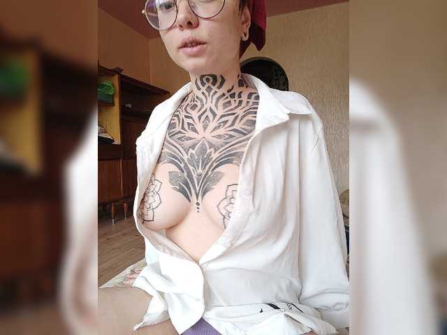 Foto's AsiyaXoma Hello my good♥️lovense works from 2 tokens!Favorite vibration 20tk 50tk 100tkI DONT READ BOS DURING THE STREAM!ALL TOKENS TO THE GENERAL CHAT!fingers in the ass - @total @remainSubscribe to inst - xomova, there is information
