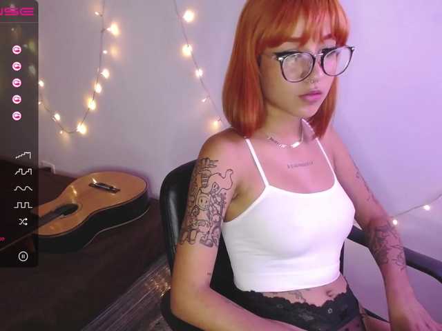Foto's auroramiller heyy! welcome to my room, have fun with me #lovense #fuckmachine