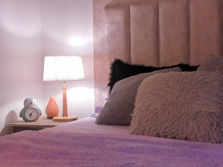 Erotische videochat Avaline-blanc