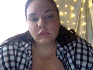 Foto's bbwbaby4u LOVENSE IS ON! Shhhhh don't let my rommates hear me #lovense #domi #latina #busty #teen