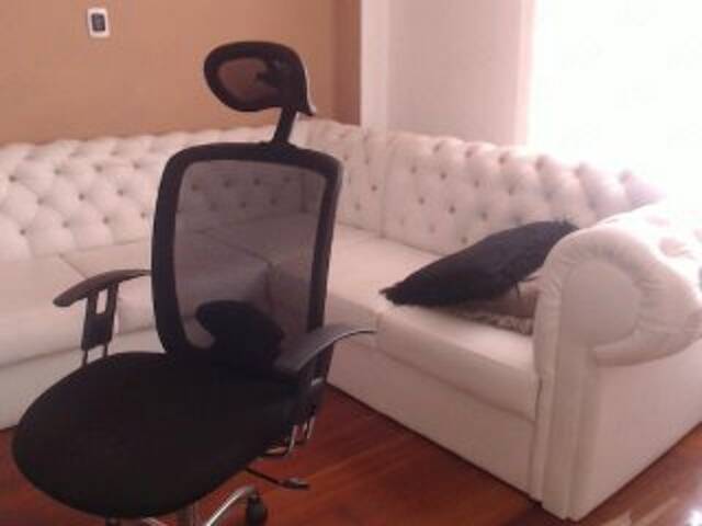 Uitzending screenshots BeckyJames