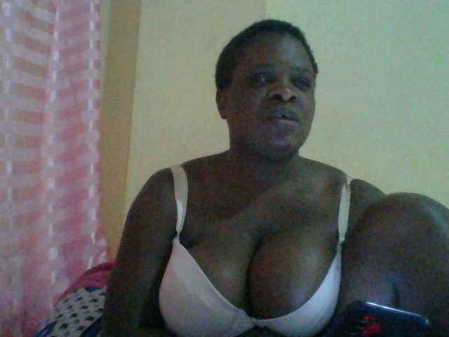Uitzending screenshots bigboobies2