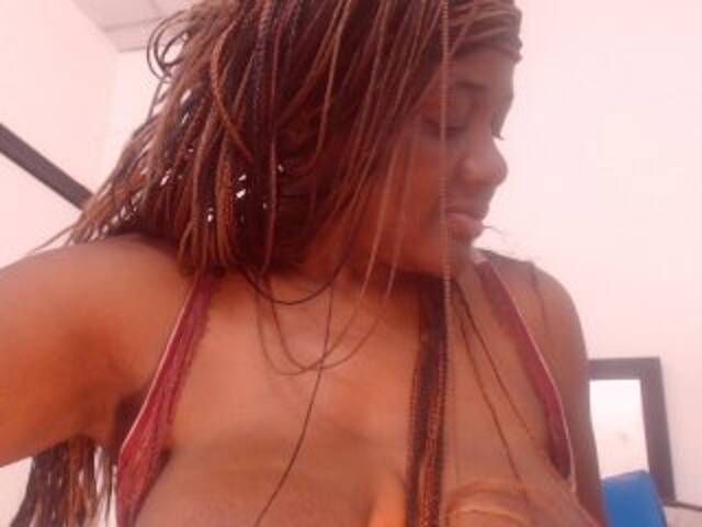 Uitzending screenshots BigBustyBlack