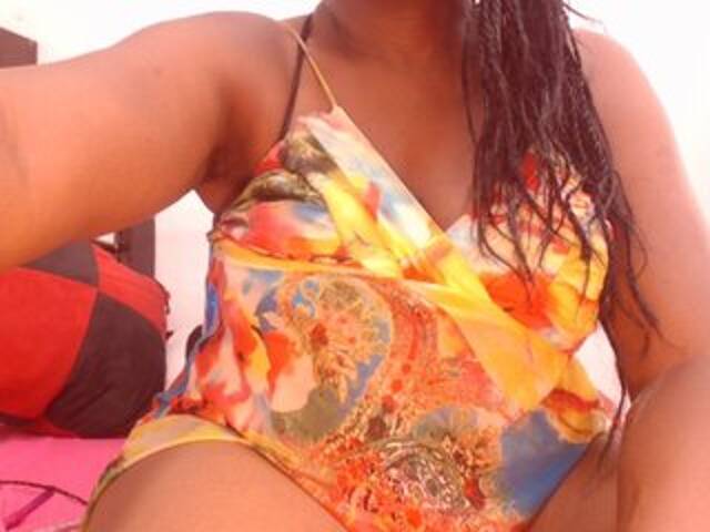 Uitzending screenshots BigBustyBlack