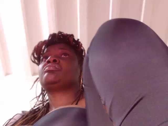 Uitzending screenshots BigBustyBlack