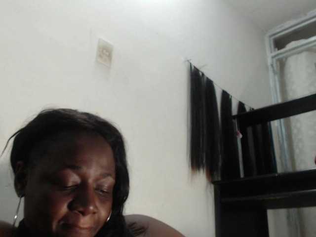 Uitzending screenshots BigBustyBlack