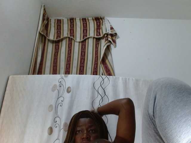 Uitzending screenshots BigBustyBlack