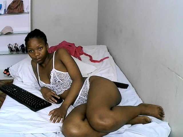 Foto's BlackBarbie24 HEY BBE PLEASE ADD ME ON YOUR FAVOURITE