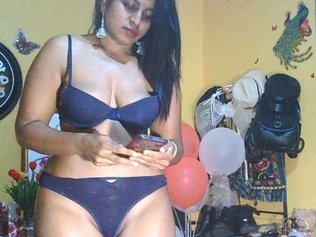 Foto's Bombasskitty make me cum baby.....