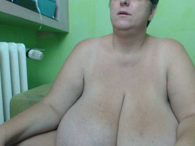 Foto's boobs40kk huge huge boobs....huge huge clit too!!!!PVT ONLY!!!!
