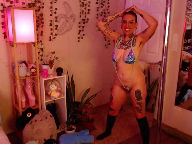 Foto's BreezeySleeze Punk Rock Princess ! Make me cum @ goal... 3000 total, 1474 so far, 1526 remain