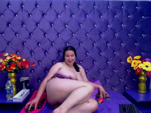 Foto's BulmaPrinces I am a beautiful and very hot girl I love playing everything #bigboobs #bbw #curvy #natural I LOVE ANAL ....