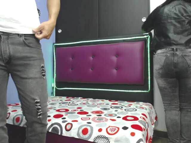 Foto's Camilaydavid1 Hola chicos Bienvenidos a nuestra sala Hello guys welcome to our room Cum in the mouth for 250 tk