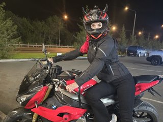 Erotische videochat Charodeyka