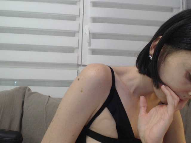 Foto's cleophee NO TIPS IN PM: friends 3 ass/feet 20/ boobs 30/ pussy 70/ nude 100