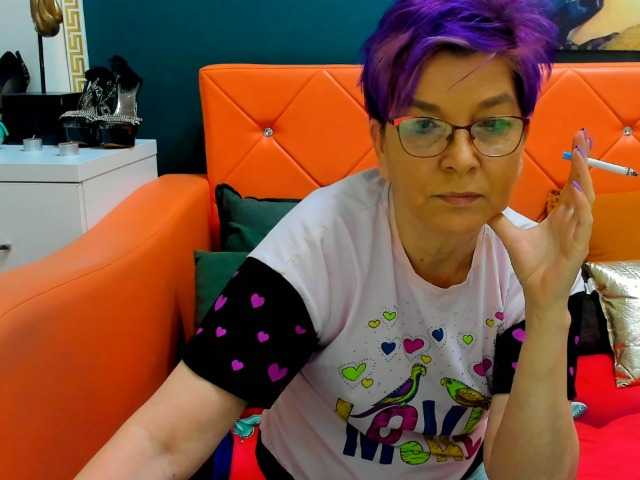 Uitzending screenshots cornycamelia